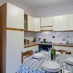 Daire Guesthost - Salita San Bernardo Flat *